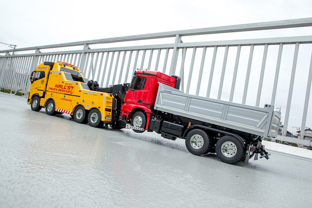 “はたらき遊ぶ”ギミックがすごい！ 現場のラジコン