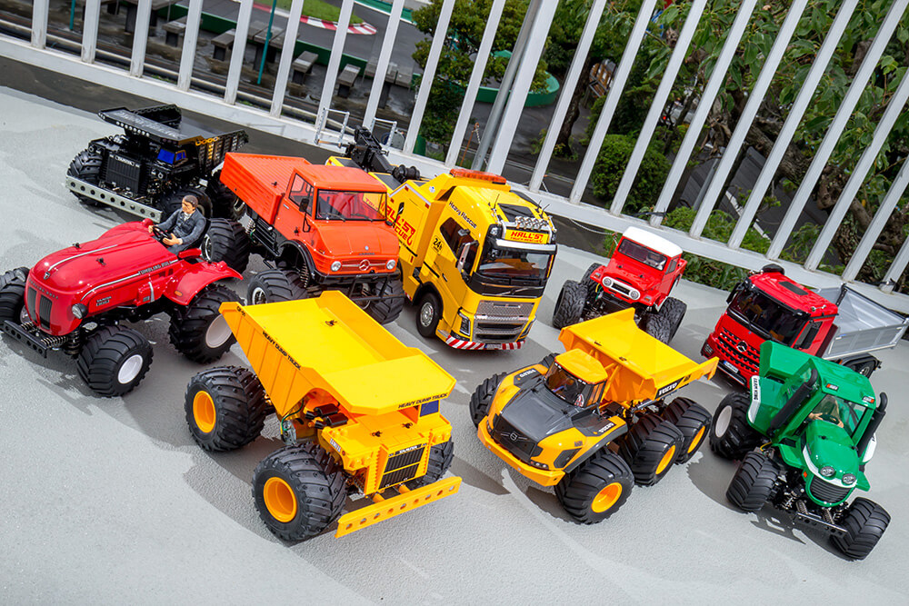 “はたらき遊ぶ”ギミックがすごい！ 現場のラジコン