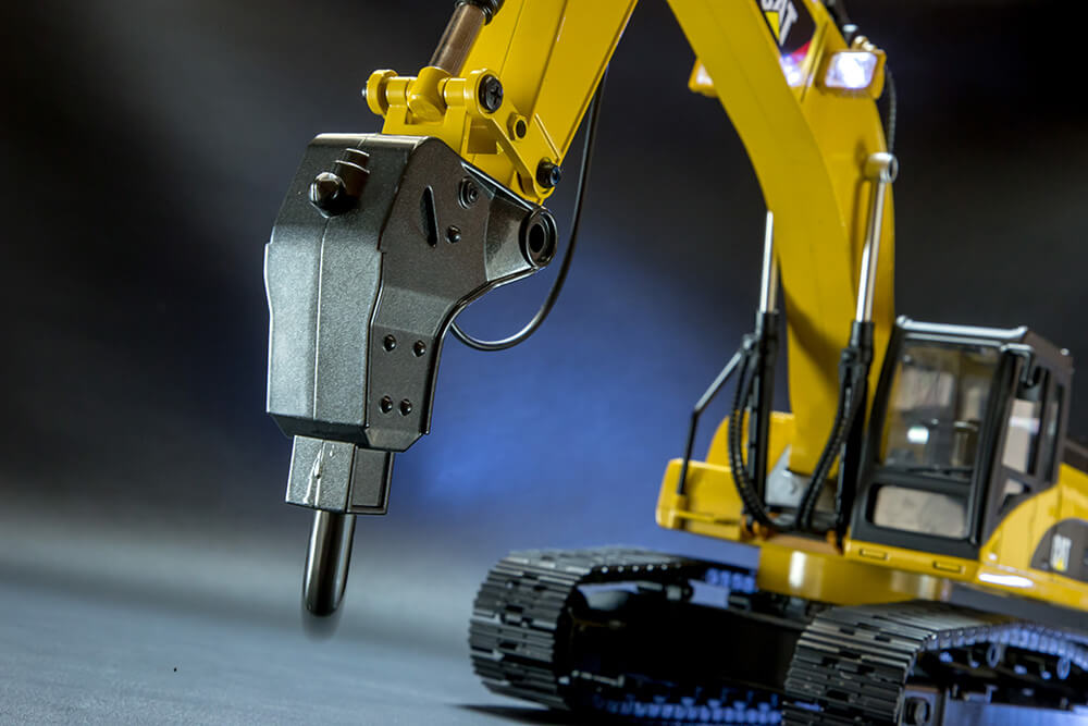 “はたらき遊ぶ”ギミックがすごい！ 現場のラジコン