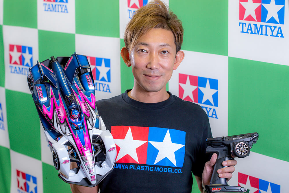 TRF グローアップレーサーズ