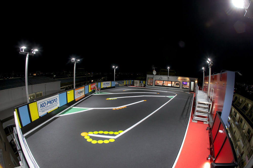 RCサーキットができるまで ―ヒラポンの挑戦―